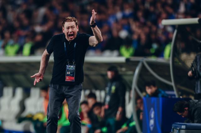 kaiyun-逆转到被绝平！申花吞下苦果 固执斯卢茨基遭质疑